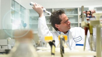 Osman Kibar en uno de