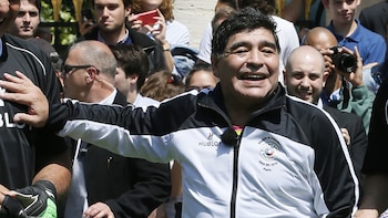 Maradona viajará a Nápoles (AFP)