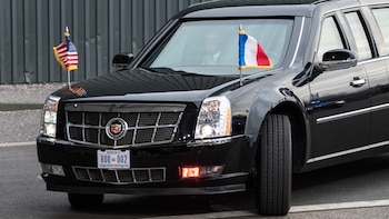 La limusina de traslado de