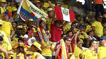 Los hinchas de Colombia y