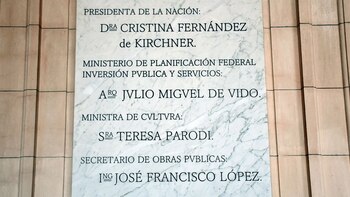 (Nicolás Stulberg) Esta placa está