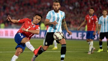 Nicolás Otamendi dejará de ser una fija en la defensa