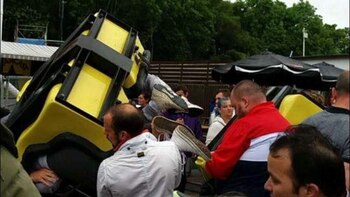 Entre las siete personas heridas por el grave accidente de la montaña rusa también habría niños.