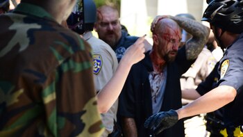 Al menos 10 personas resultaron