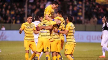 Boca viajará sobre la hora del partido a la altura de Quito