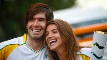 Calu Rivero junto al youtuber