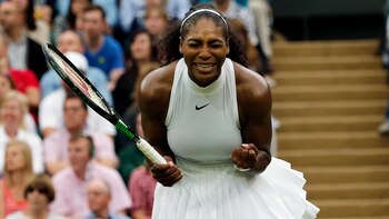 Serena williams continúa jugando en Wimbledon(AP)