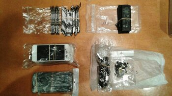 Se confiscaron además cargadores y chips.