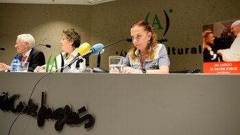 El padre Ángel, Gómez Borrero