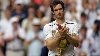Fue un gran año para Andy Murray, que ganó Wimbledon entre otros trofeos importantes (AP)