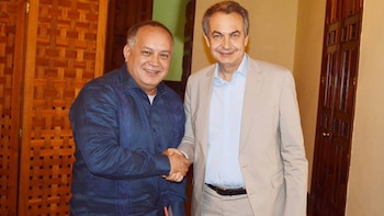 Diosdado Cabello junto a Rodríguez