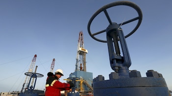 El barril de petróleo cotiza