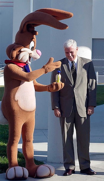 El Conejo de Nestlé convida