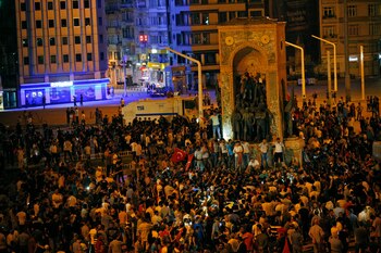 Las calles se llenaron de