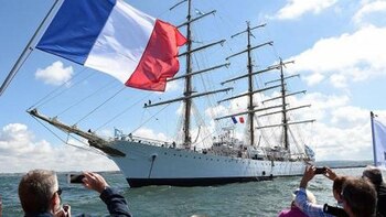 La embarcación se dirigirá luego