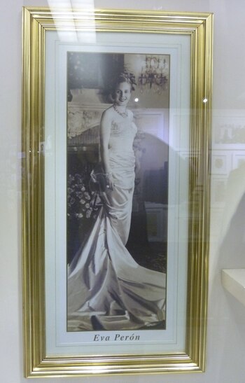 Evita, de gala (R.Peiró)