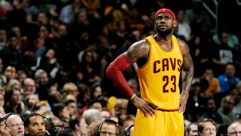 LeBron James podría cambiar de