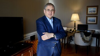 Shimon Samules, Director de Relaciones