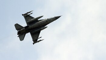 Bagdad utilizó sus cazas F-16
