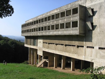 Convento de Santa María de la Tourette. Eveux-sur-l´Arbresle, Francia, 1953