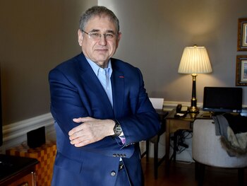 El director de Relaciones Internacionales