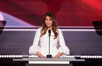 Melania Trump, al hablar en