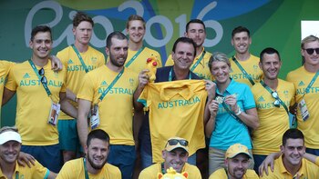 Eduardo Paes junto a la