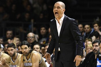 Sergio Hernández, técnico del seleccionado