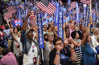 Miles de correos del equipo