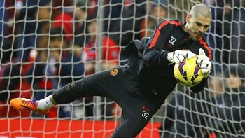 Víctor Valdés no encuentra su