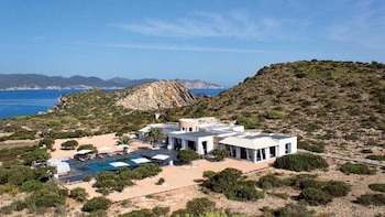 La isla pertenece a la