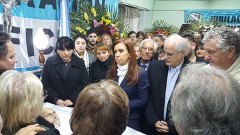 La ex presidente, junto a