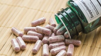 Es muy importante que los suplementos estén regulados y sean ingeridos bajo la supervisión de un profesional (Shutterstock)