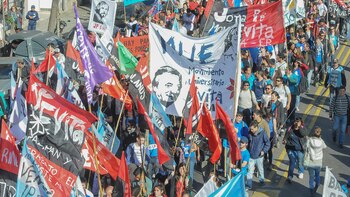 Participan políticos y organizaciones sociales