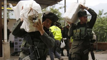 Policías incautan un cargamento de