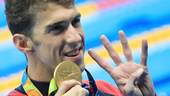 Michael Phelps sumó cinco medallas de oro y es el máximo ganador de preseas doradas de la historia olímpica, con 28 en total (Reuters)