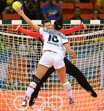 Con Valentina en el arco,