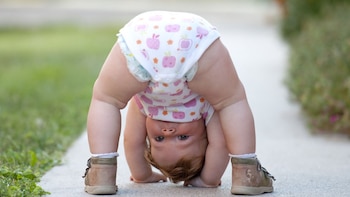 Personas que aparecen y desaparecen,