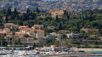 Imponente, Les Cedres se distingue