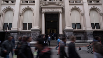 Banco Central (Adrián Escandar)