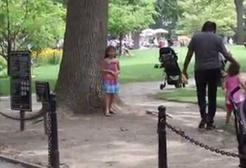 Carly, la niña, fue la