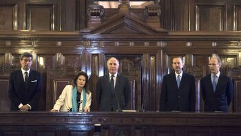 De izquierda a derecha, Rosatti, Highton de Nolasco, Lorenzetti, Maqueda y Rosenkrantz. (Foto: Adrián Escandar)