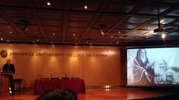 Conferencia de monseñor Víctor Manuel