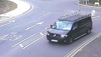 Supuestamente, el niño había sido introducido violentamente en una furgoneta VW negra como ésta