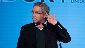 Felipe Solá buscará renovar su