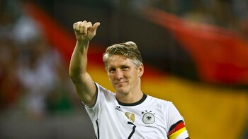 Schweinsteiger se retiró también de