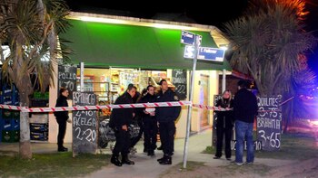 El hombre resultó herido por