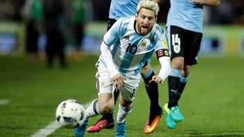 Lionel Messi viene de marcar