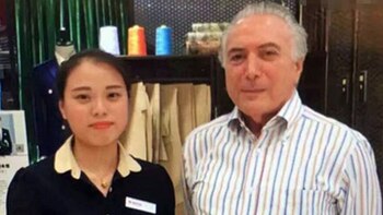 Michel Temer, junto a una