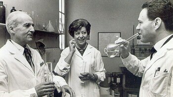 Luis Federico Leloir, junto a